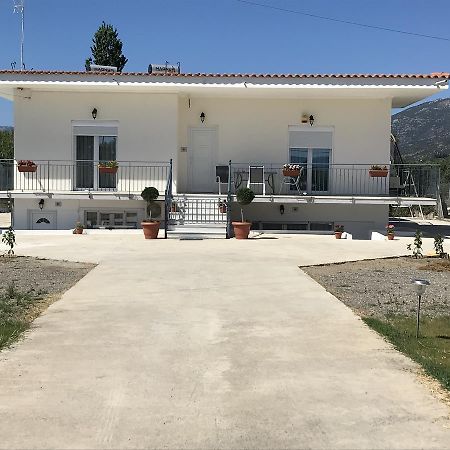 Villa Filoxenia Amarynthos Esterno foto