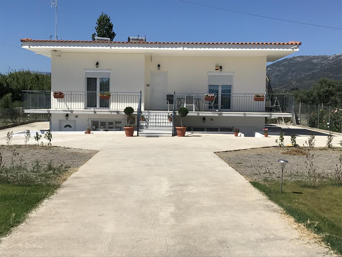 Villa Filoxenia Amarynthos Esterno foto